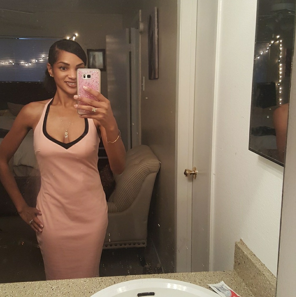 Sleeveless dress
